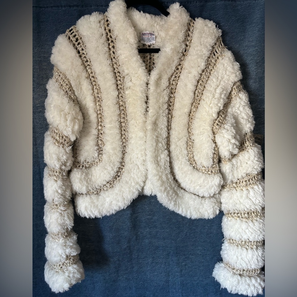 VINTAGE 70s/80s ANSWERS by RIDDLES PLUSH TEXTURED CROPPED JACKET - size MEDIUM